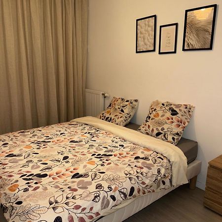 Appartement La Defense Champs Elysee Нантер Екстериор снимка