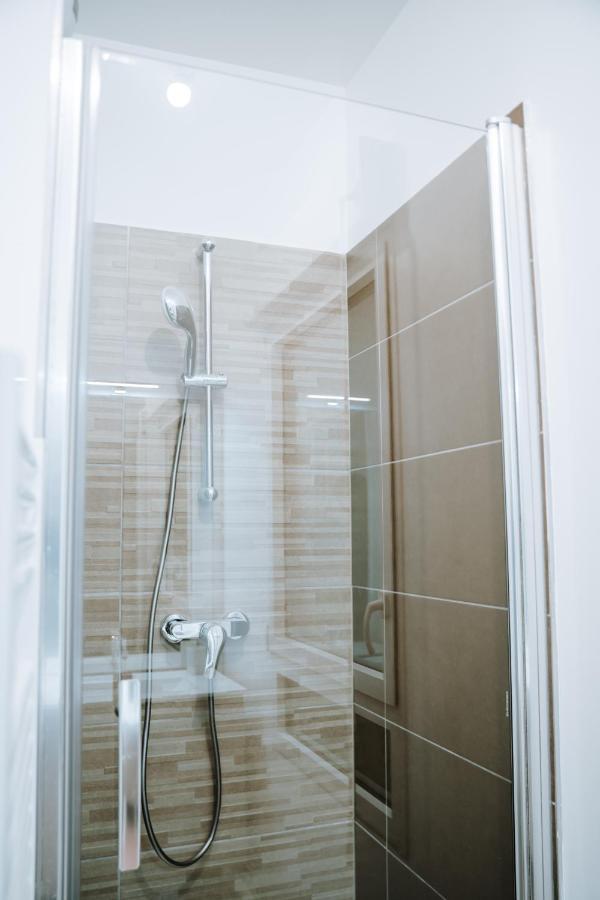 Appartement La Defense Champs Elysee Нантер Екстериор снимка